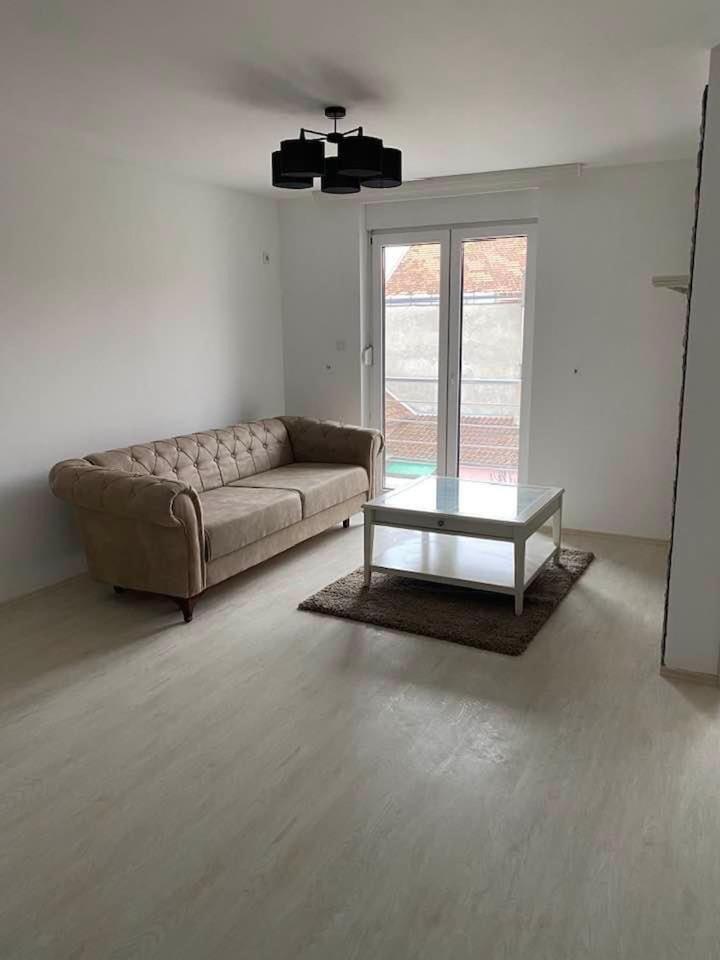 Sandra Apartmani Βρσατς Εξωτερικό φωτογραφία